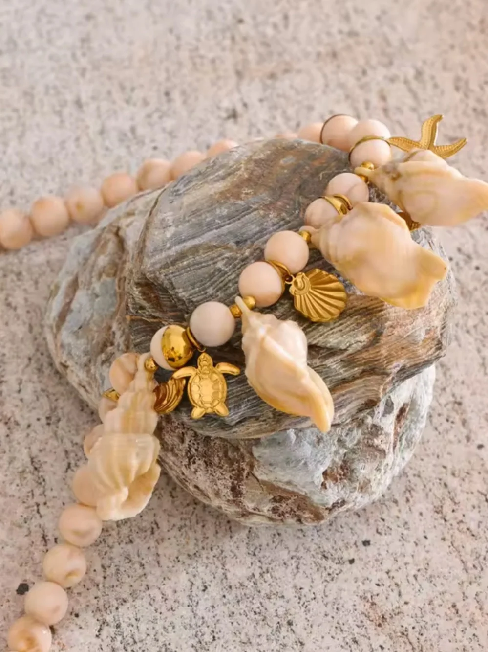 Couture Gold Cream Shell Charm Beaded Necklace - Picture 11 of 11